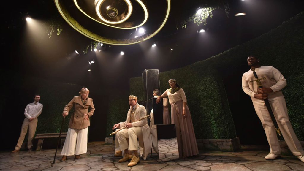 Production photo of Richard II.